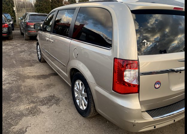 Chrysler Town & Country Touring 2013 3.6 286KM